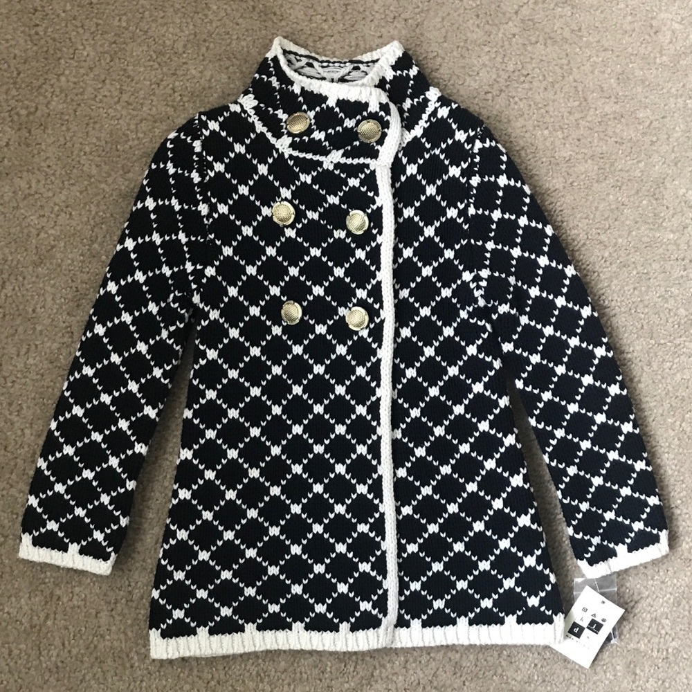 Max Studio Girl’s Size Small (4) Knit Sweater